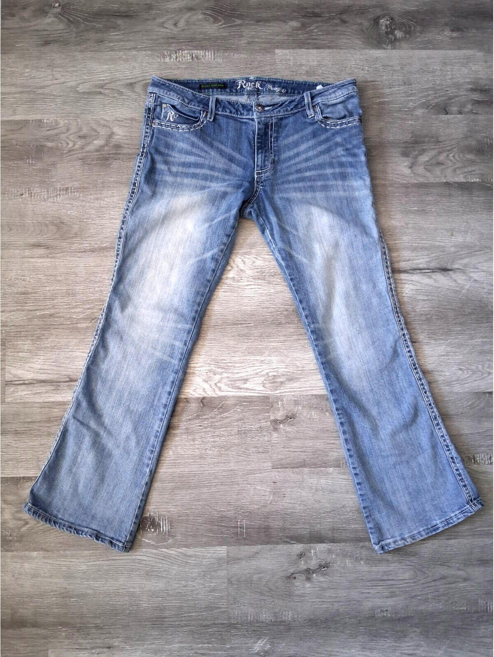 Wrangler Rock 47 Woman's Size 18x30 Ultra Low Rise Cowboy Cut Denim Blue Jeans